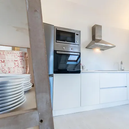 New And Bright Puertochico Attic Apartment *