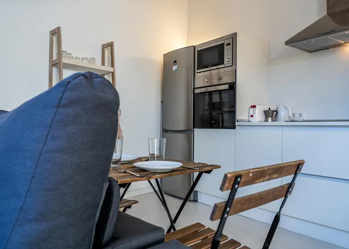 New And Bright Puertochico Attic 산탄데르